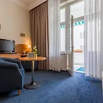 Arcus Garden 3*