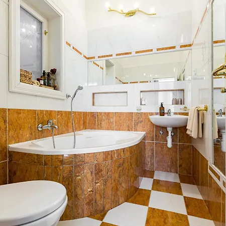 酒店 Arcus Garden 3*