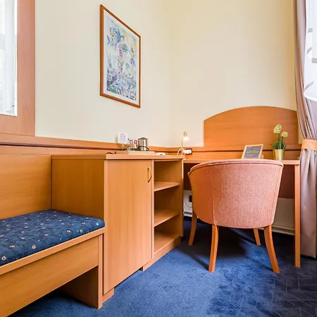 酒店 Arcus Garden 3*