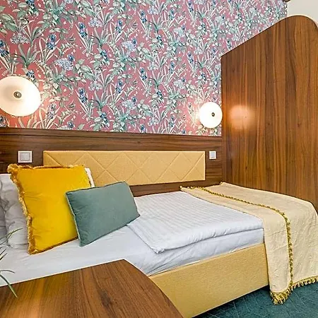 Arcus Garden Hotel