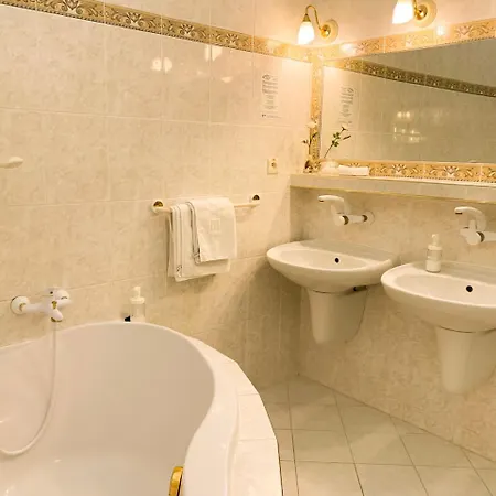 Szálloda Arcus Garden