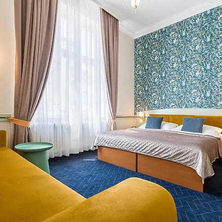 Arcus Garden 3*