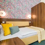 Arcus Garden Hotell